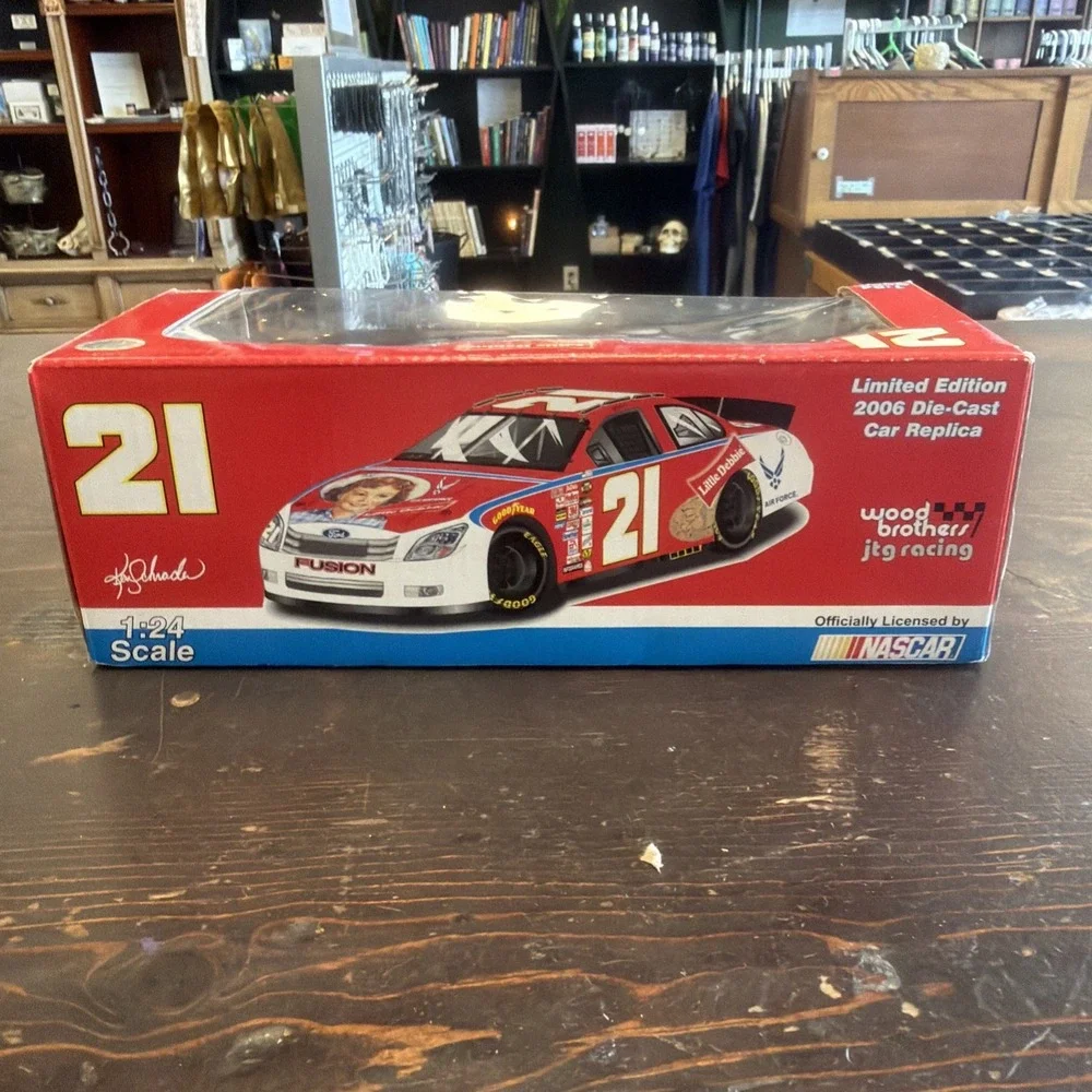 Ken Schrader #21 Little Debbie Wood Brothers JTG Racing Nascar 1:24 Scale